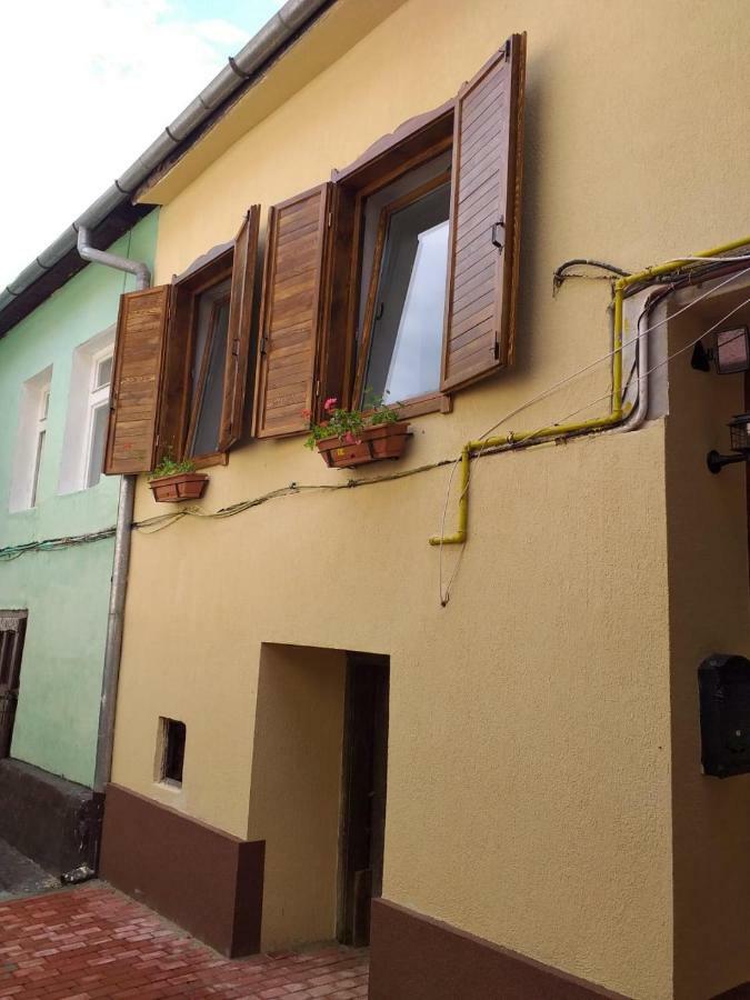 شقة Sara House Bistriţa المظهر الخارجي الصورة