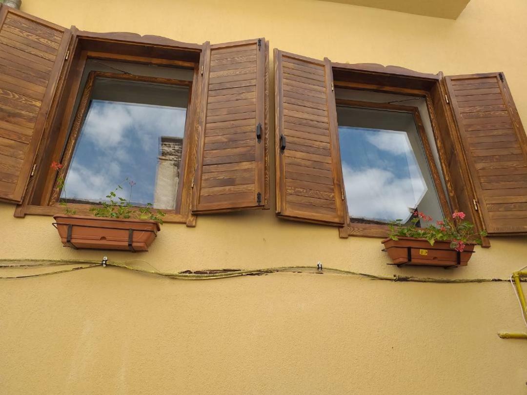 شقة Sara House Bistriţa المظهر الخارجي الصورة